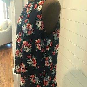Lila Rose floral top